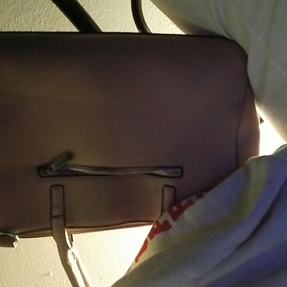 Kenneth Cole bag